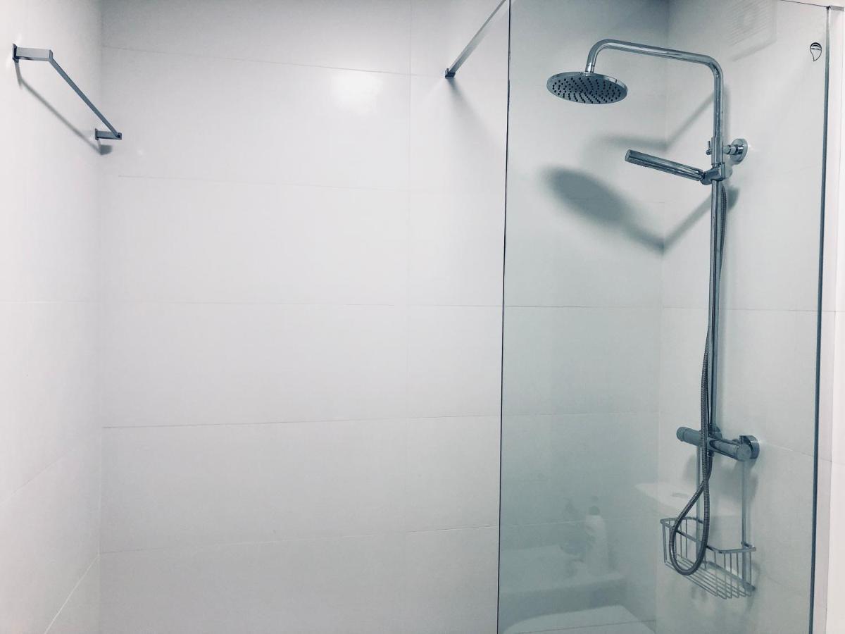 Blue River - Rua Dr Pita - Rooms Near Jardim Magnolia ฟุงชาล ภายนอก รูปภาพ